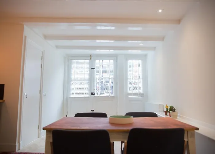 Bloemgracht Bed & Breakfast